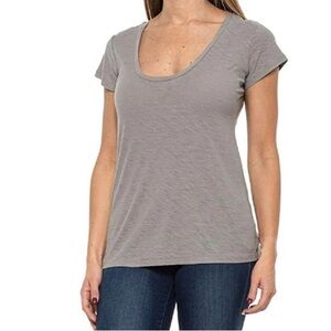3 for $25 / James Perse Deep Scoop Neck
